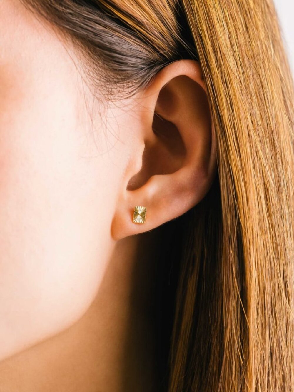 Rectangle Fluted Stud Earrings - Gold